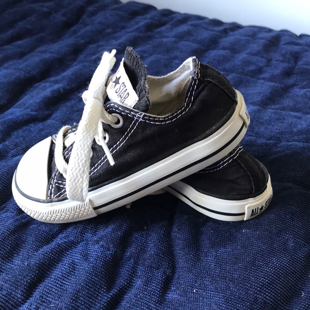 Black Converse All Stars. Size 6